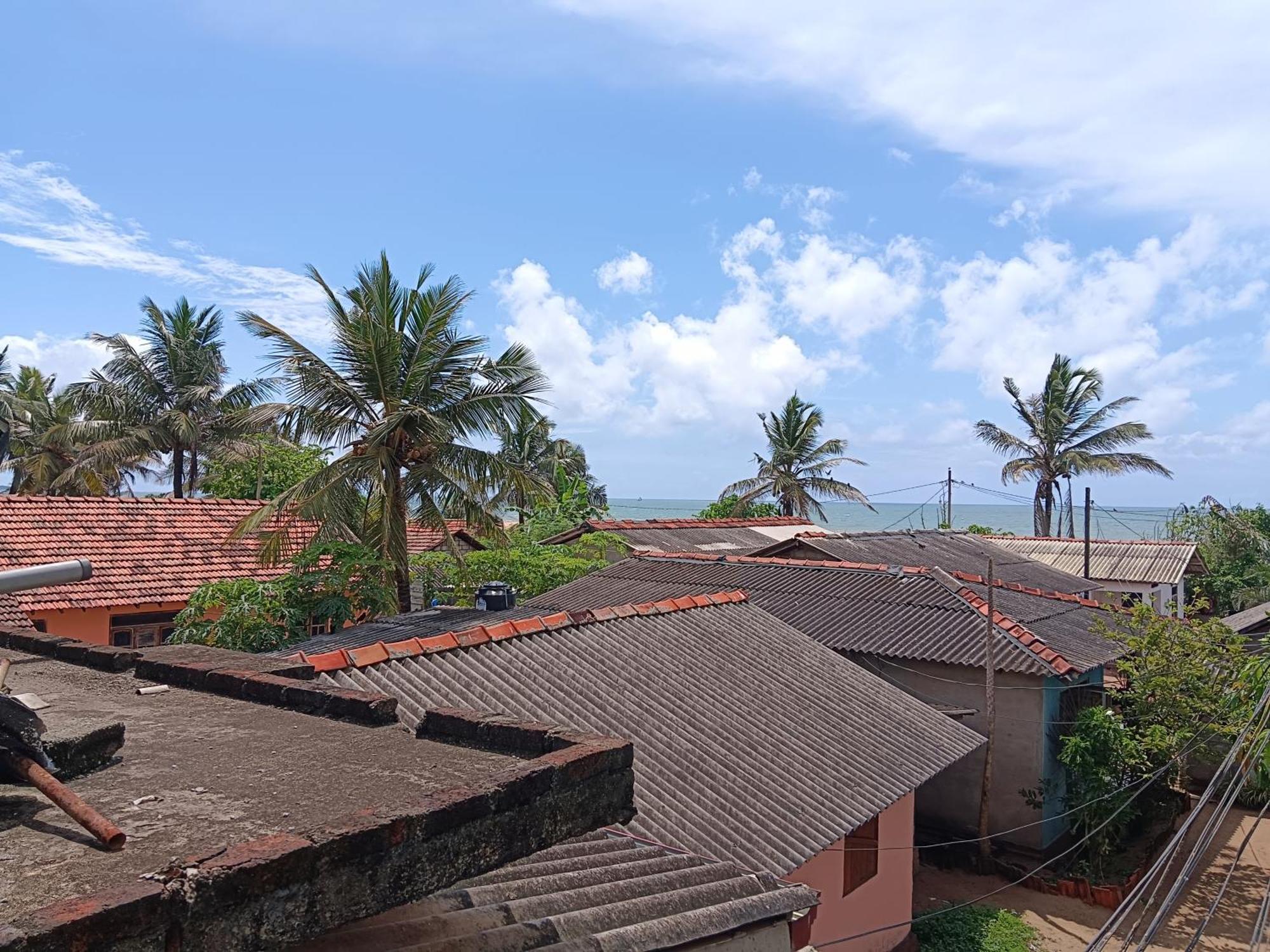 La Cozy Hotel & Restaurant Negombo Daluwekotuwa Bagian luar foto