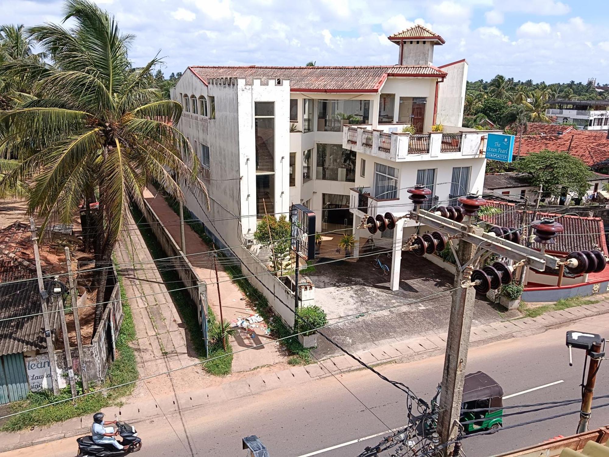 La Cozy Hotel & Restaurant Negombo Daluwekotuwa Bagian luar foto