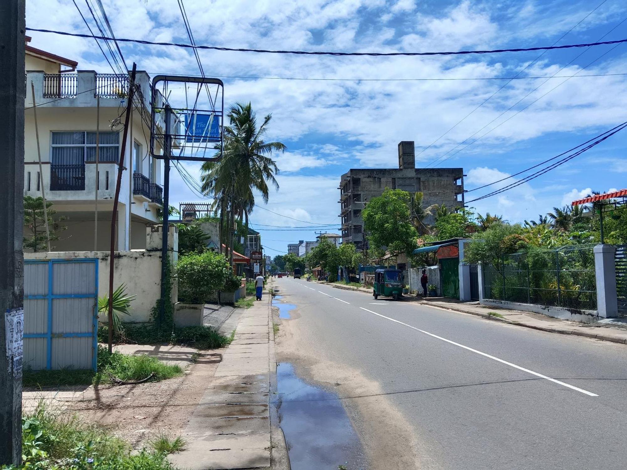 La Cozy Hotel & Restaurant Negombo Daluwekotuwa Bagian luar foto