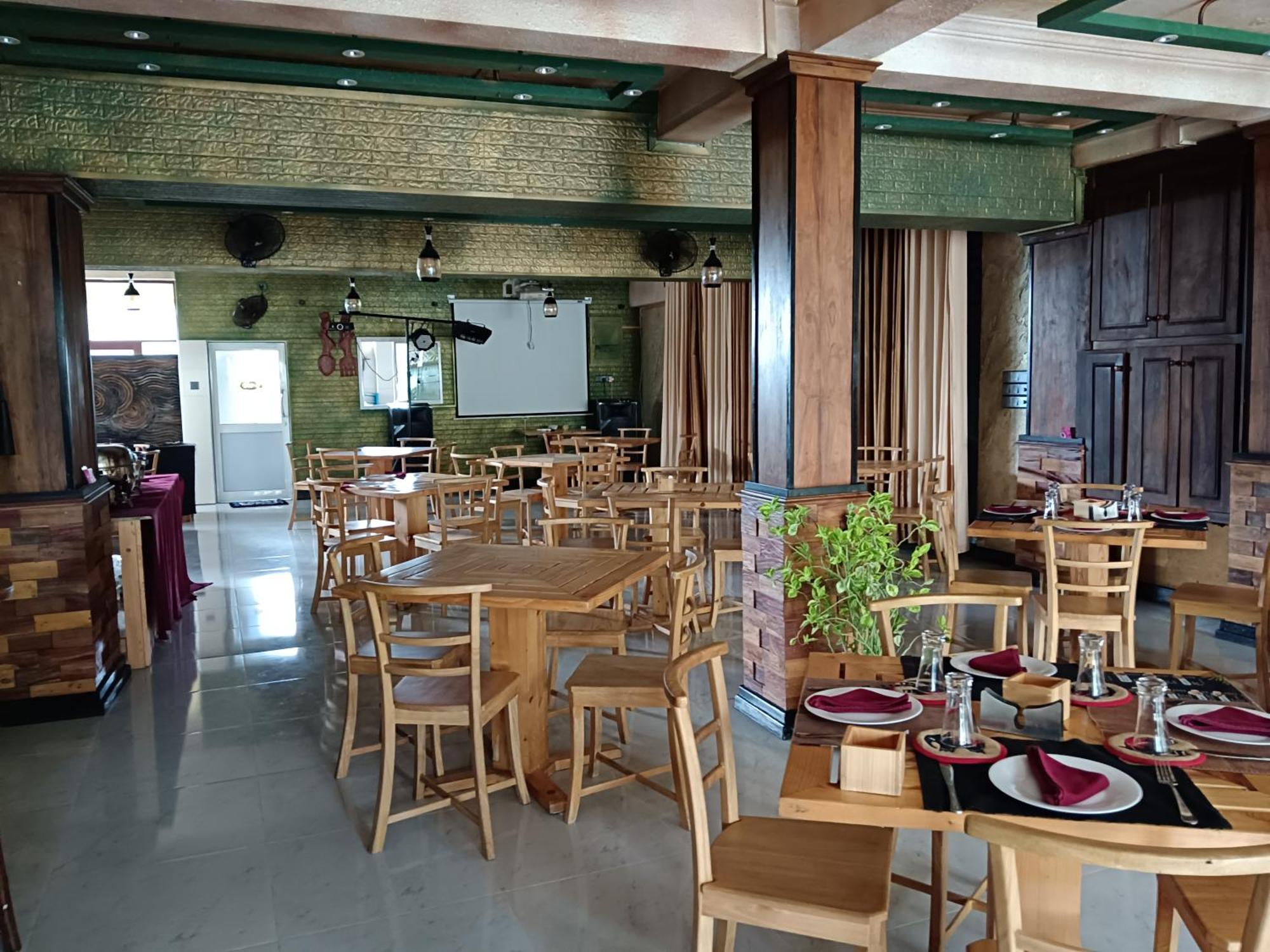 La Cozy Hotel & Restaurant Negombo Daluwekotuwa Bagian luar foto