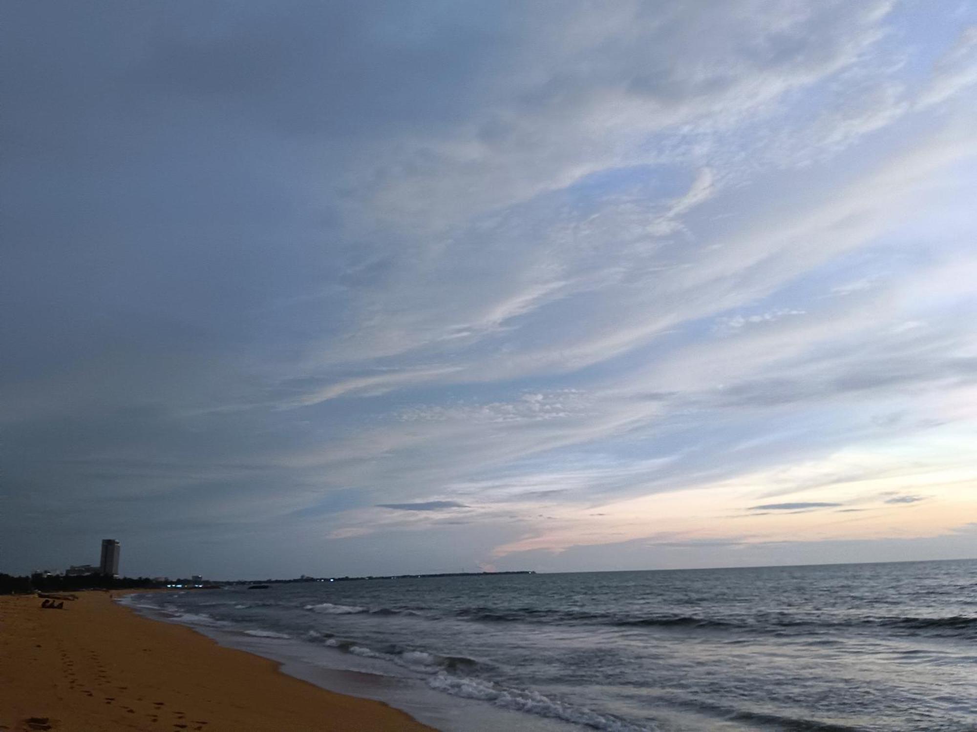 La Cozy Hotel & Restaurant Negombo Daluwekotuwa Bagian luar foto