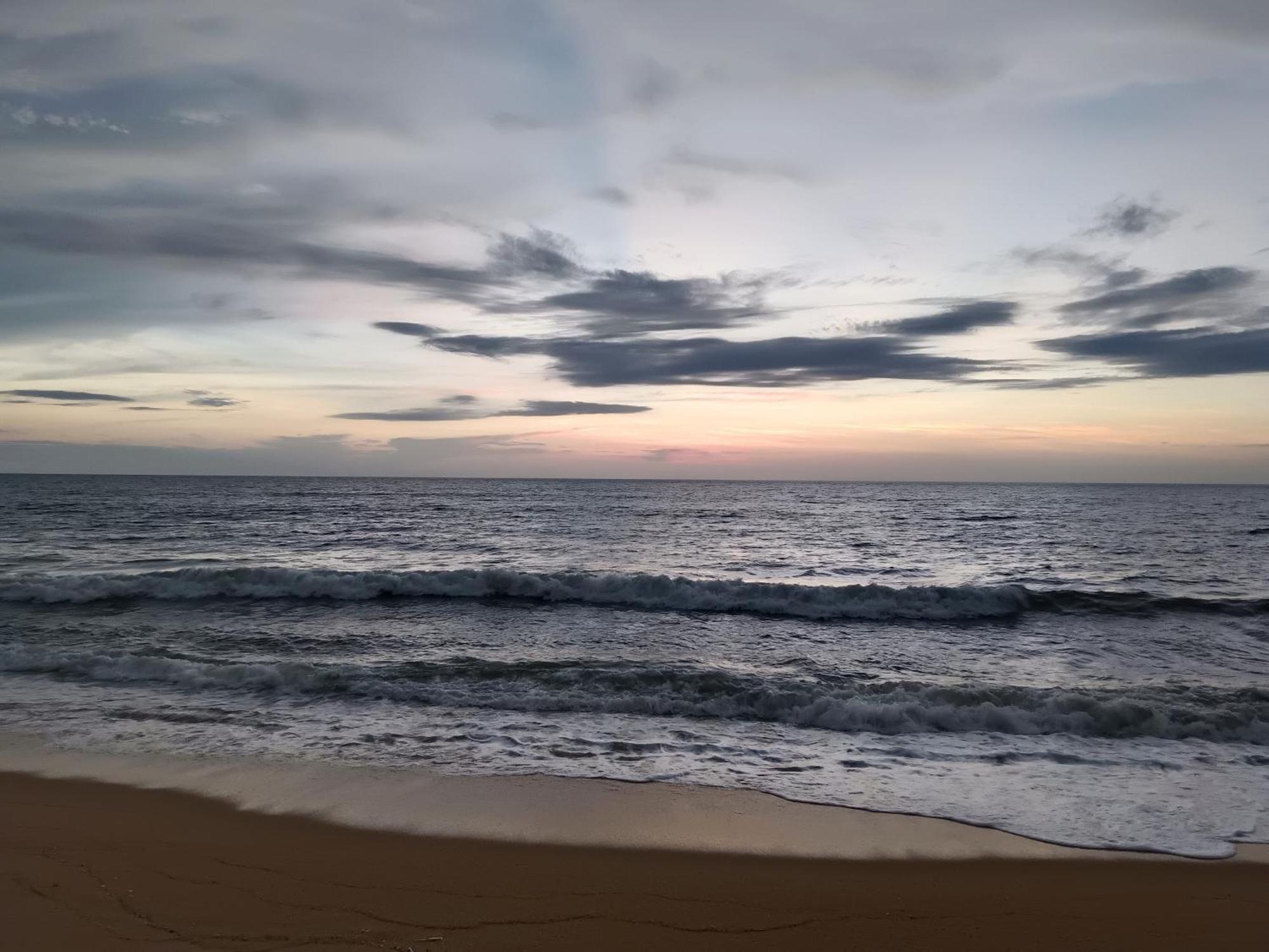 La Cozy Hotel & Restaurant Negombo Daluwekotuwa Bagian luar foto