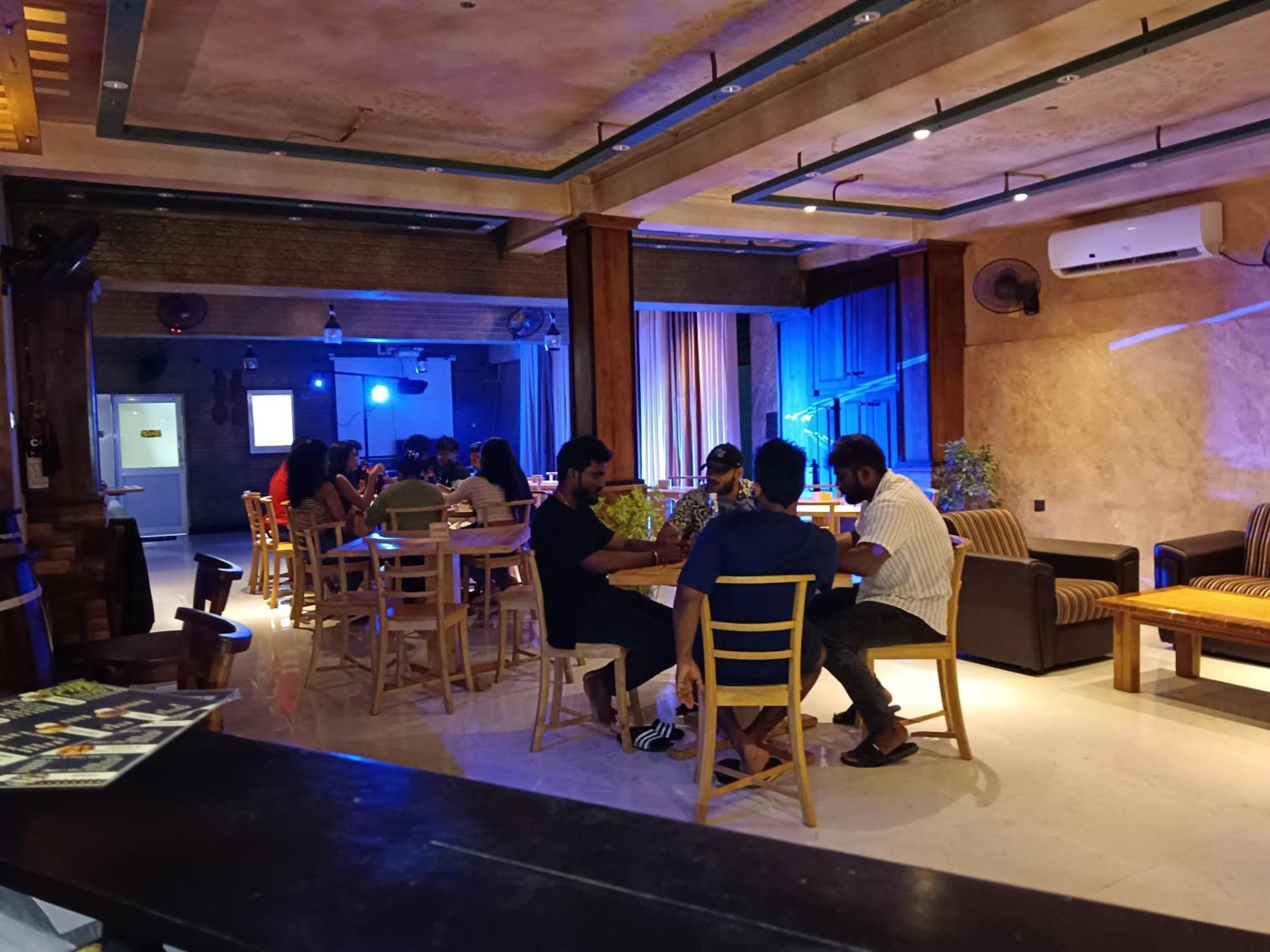 La Cozy Hotel & Restaurant Negombo Daluwekotuwa Bagian luar foto